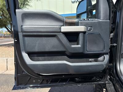 2022 Ford F-250 Super Duty Lariat   - Photo 18 - Scottsdale, AZ 85257