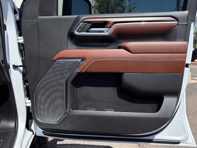 2024 GMC Sierra 2500HD Denali Ultimate   - Photo 31 - Scottsdale, AZ 85257