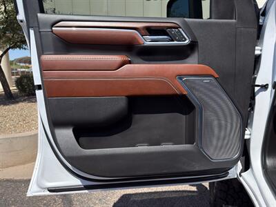 2024 GMC Sierra 2500HD Denali Ultimate   - Photo 18 - Scottsdale, AZ 85257