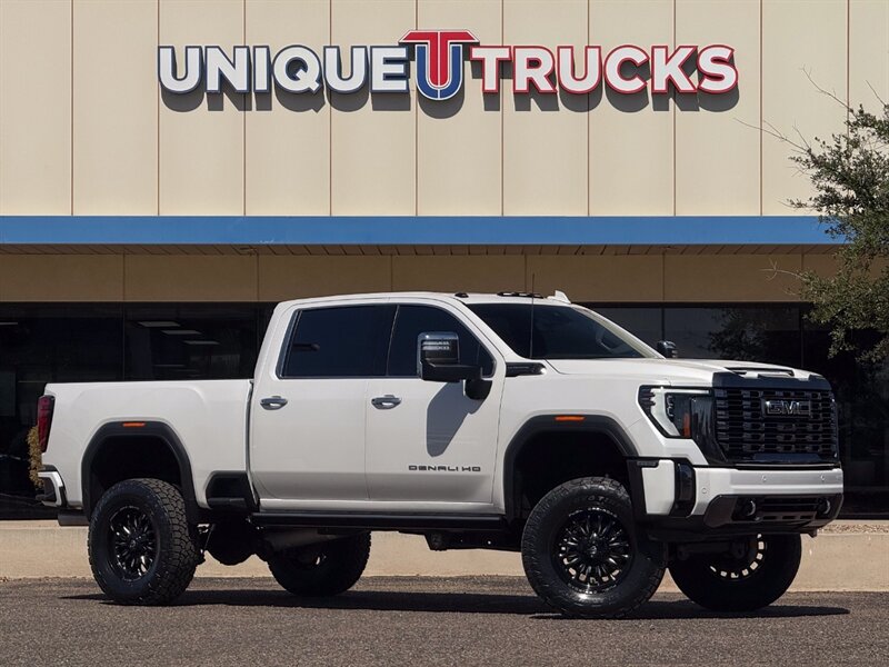 2024 GMC Sierra 2500HD Denali Ultimate   - Photo 1 - Scottsdale, AZ 85257