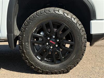 2023 GMC Sierra 1500 Crew Cab   - Photo 5 - Scottsdale, AZ 85257