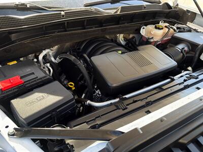 2023 GMC Sierra 1500 Crew Cab   - Photo 15 - Scottsdale, AZ 85257