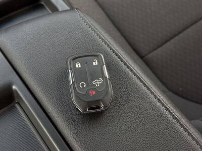 2022 Chevrolet Silverado 3500HD LT   - Photo 33 - Scottsdale, AZ 85257