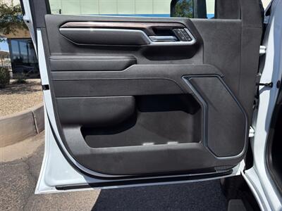 2025 Chevrolet Silverado 3500HD LTZ   - Photo 15 - Scottsdale, AZ 85257