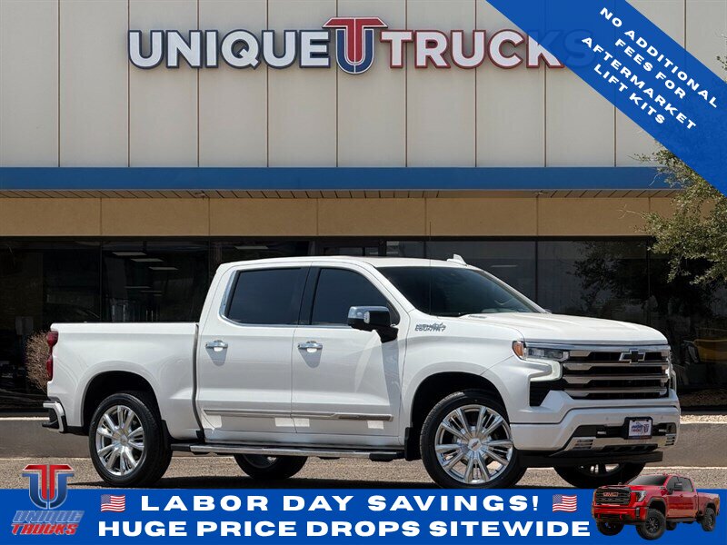 White (Iridescent Pearl Tricoat) 2022 Chevrolet Silverado 1500 Pickup Truck 4X2 Automatic