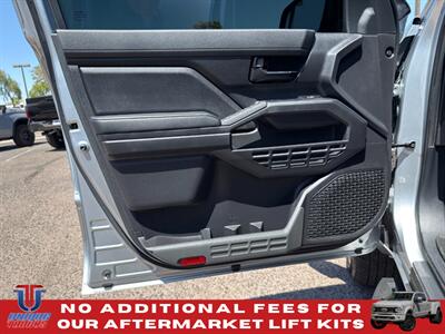 2024 Toyota Tacoma SR DoubleCab - Photo 16 - Scottsdale, AZ 85257