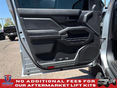 2024 Toyota Tacoma SR DoubleCab - Photo 18 - Scottsdale, AZ 85257