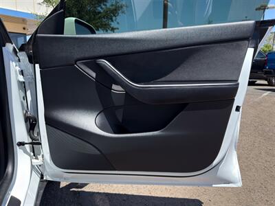 2021 Tesla Model Y Long Range   - Photo 24 - Scottsdale, AZ 85257