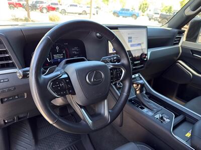 2025 Lexus GX 550 Premium   - Photo 15 - Scottsdale, AZ 85257