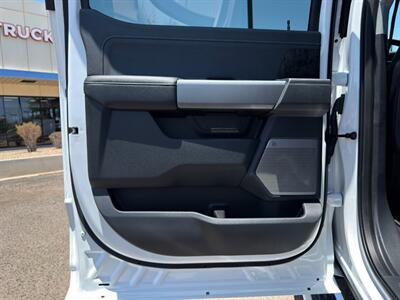 2025 Ford F-350 Super Duty Lariat   - Photo 20 - Scottsdale, AZ 85257