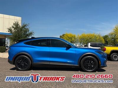 2025 Ford Mustang Mach-E Select   - Photo 4 - Scottsdale, AZ 85257