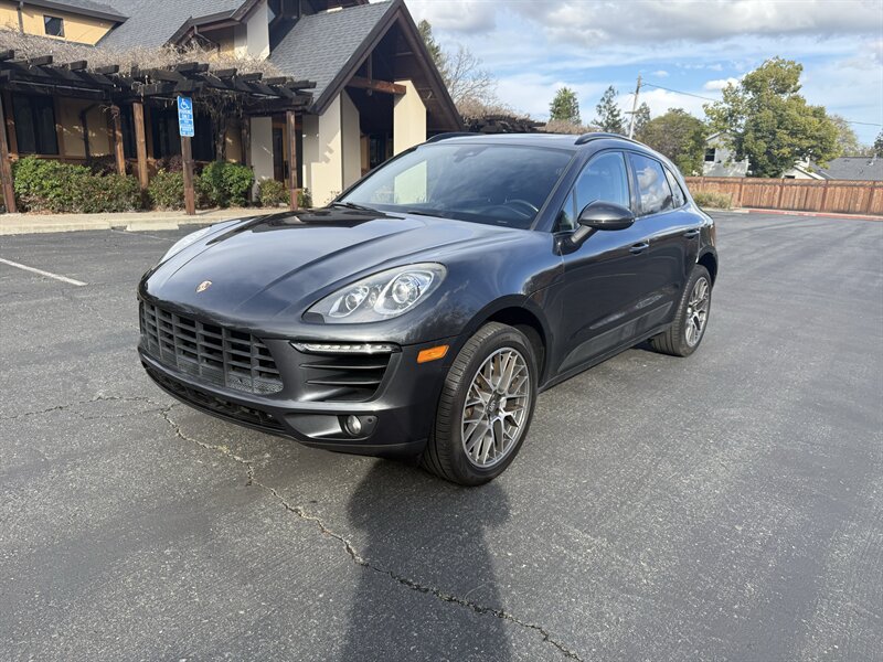 2017 Porsche Macan S  