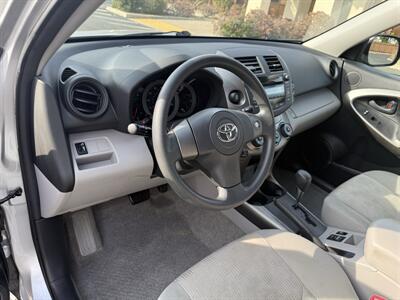 2009 Toyota RAV4 AWD   - Photo 8 - Walnut Creek, CA 94597