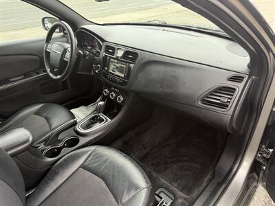2013 Chrysler 200 Limited   - Photo 12 - Walnut Creek, CA 94597