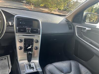 2012 Volvo XC60 3.2   - Photo 11 - Walnut Creek, CA 94597