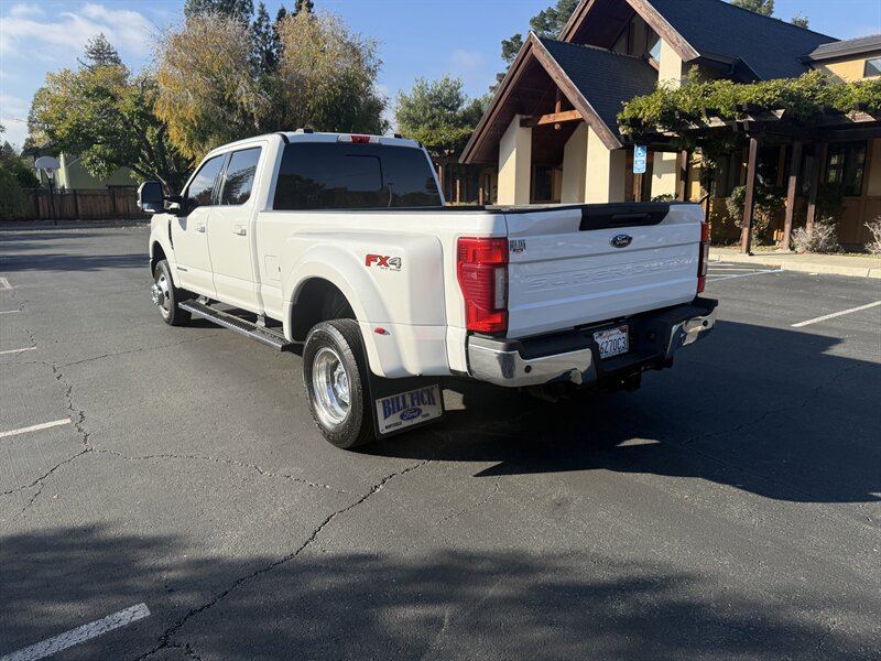 2020 Ford F-350 Lariat photo 4