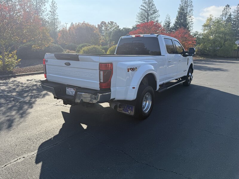 2020 Ford F-350 Lariat photo 3
