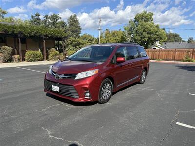 2018 Toyota Sienna XLE 8-Passenger   - Photo 1 - Walnut Creek, CA 94597