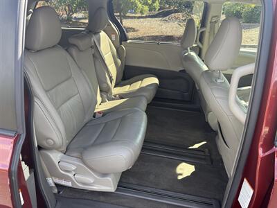 2018 Toyota Sienna XLE 8-Passenger   - Photo 14 - Walnut Creek, CA 94597