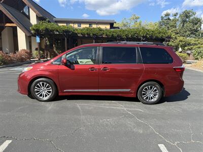 2018 Toyota Sienna XLE 8-Passenger   - Photo 6 - Walnut Creek, CA 94597