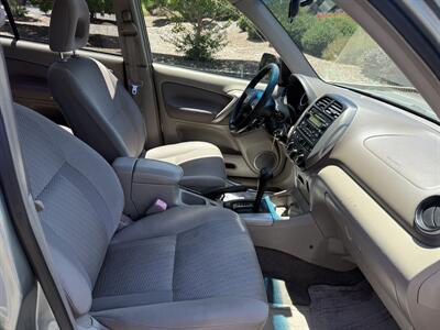 2004 Toyota RAV4 FWD   - Photo 12 - Walnut Creek, CA 94597