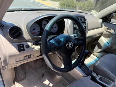 2004 Toyota RAV4 FWD   - Photo 8 - Walnut Creek, CA 94597