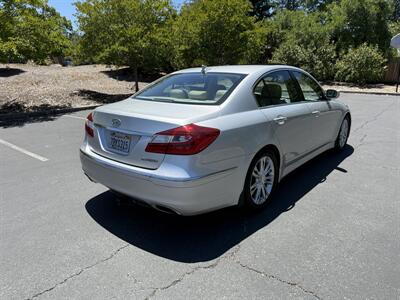 2013 Hyundai Genesis 3.8L   - Photo 4 - Walnut Creek, CA 94597