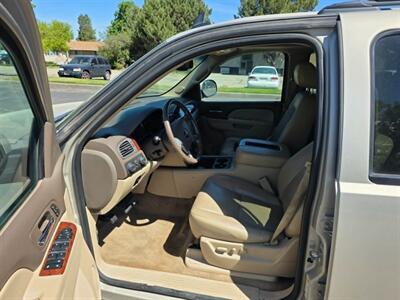 2013 GMC Yukon XL SLT 2500 - Photo 8 - Kuna, ID 83634