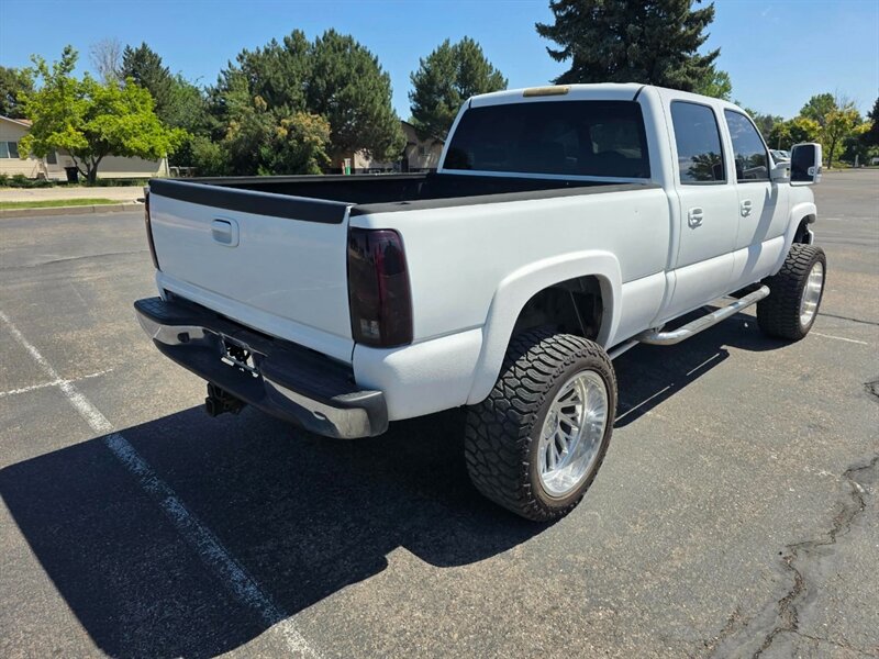 2005 GMC Sierra 2500HD SLT - Photo 6