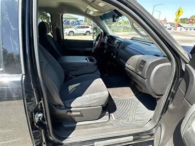 2007 Chevrolet Silverado 2500HD Work Truck   - Photo 8 - Kuna, ID 83634