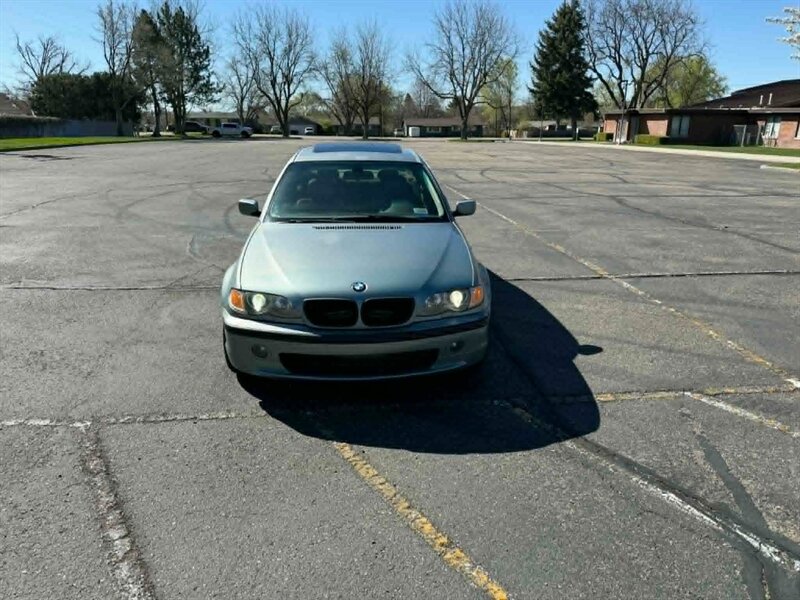 2002 BMW 3 Series 330xi  
