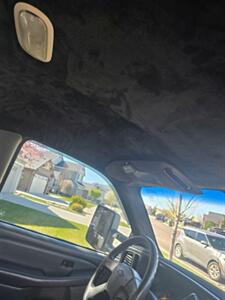 2004 Chevrolet Silverado 2500HD Work Truck - Photo 8 - Kuna, ID 83634