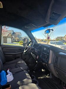2004 Chevrolet Silverado 2500HD Work Truck - Photo 9 - Kuna, ID 83634