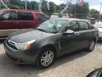 2009 Ford Focus SEL   - Photo 2 - Kansas City, MO 64126