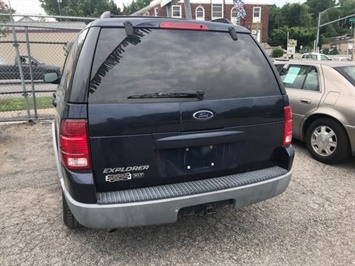 2002 Ford Explorer XLT 4dr XLT   - Photo 11 - Kansas City, MO 64126