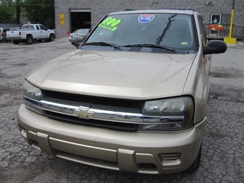 2005 Chevrolet Trailblazer LS   - Photo 1 - Kansas City, MO 64126