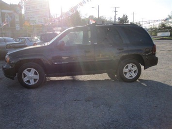 2003 Chevrolet Trailblazer LTZ   - Photo 2 - Kansas City, MO 64126