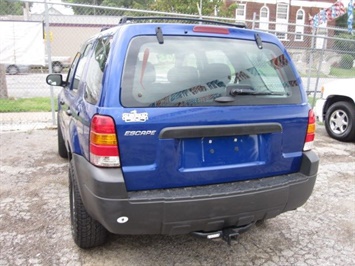 2005 Ford Escape XLS   - Photo 13 - Kansas City, MO 64126