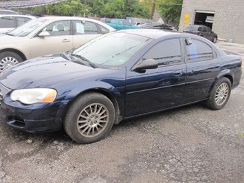 2005 Chrysler Sebring   - Photo 2 - Kansas City, MO 64126