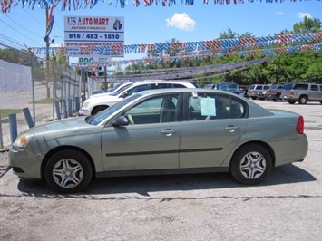 2005 Chevrolet Malibu   - Photo 2 - Kansas City, MO 64126