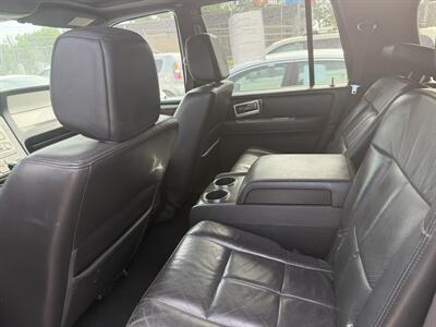2008 Lincoln Navigator 4dr SUV   - Photo 4 - Kansas City, MO 64126