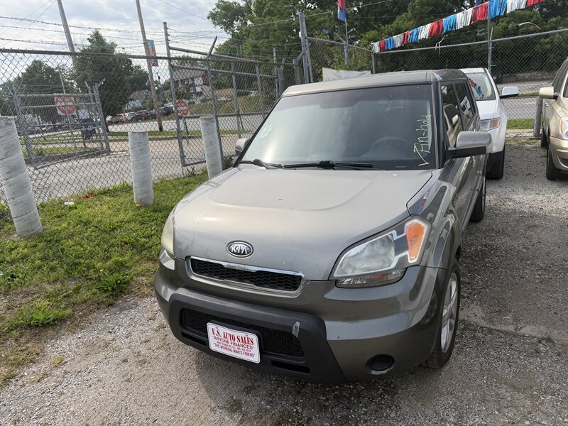 2010 Kia Soul +   - Photo 1 - Kansas City, MO 64126