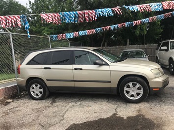 2005 Chrysler Pacifica   - Photo 2 - Kansas City, MO 64126