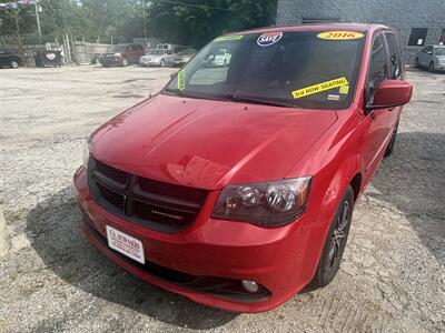 2016 Dodge Grand Caravan SXT   - Photo 1 - Kansas City, MO 64126