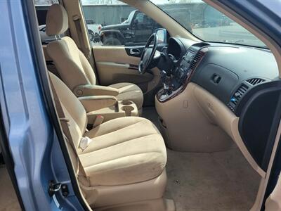 2007 Hyundai Entourage GLS   - Photo 9 - Du Quoin, IL 62832