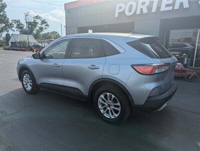 2022 Ford Escape Hybrid SE   - Photo 5 - Du Quoin, IL 62832