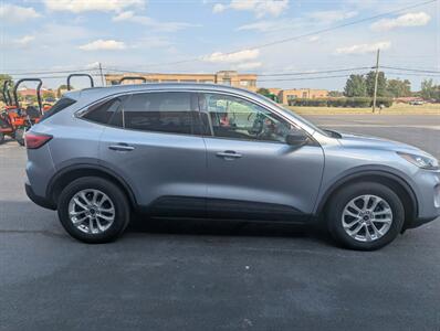 2022 Ford Escape Hybrid SE   - Photo 3 - Du Quoin, IL 62832