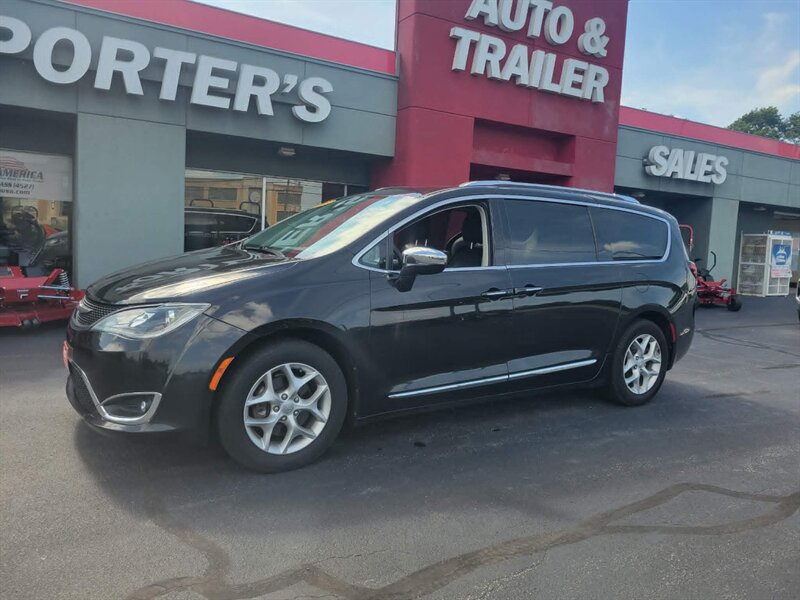 2019 Chrysler Pacifica Limited   - Photo 1 - Du Quoin, IL 62832