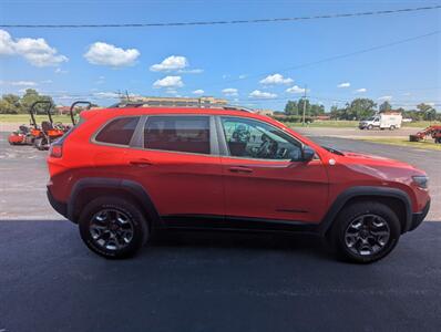 2019 Jeep Cherokee Trailhawk - Photo 2 - Du Quoin, IL 62832