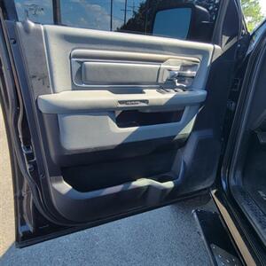 2016 RAM 1500 Big Horn   - Photo 18 - Du Quoin, IL 62832